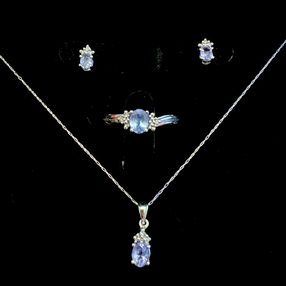 Tanzanite Jewelry White Gold Set